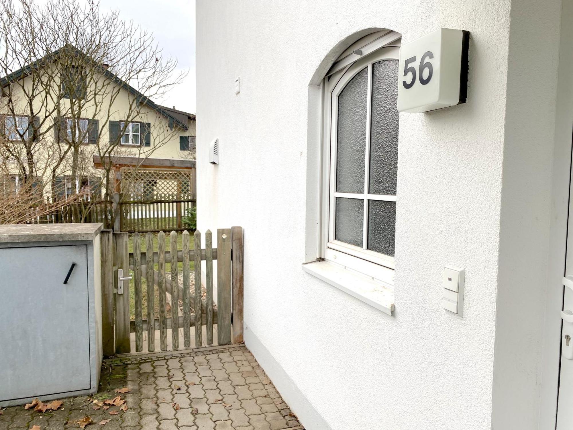 Snug Stays I 3 Zimmer Design Apartment Am See Mit Garten I Home Office I Highspeed Wifi Weßling Exteriör bild