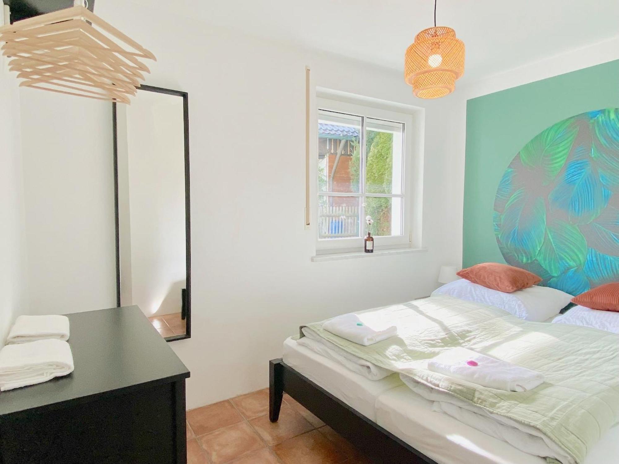 Snug Stays I 3 Zimmer Design Apartment Am See Mit Garten I Home Office I Highspeed Wifi Weßling Exteriör bild